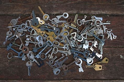 can you recycle metal house keys|how to dispose of keys.